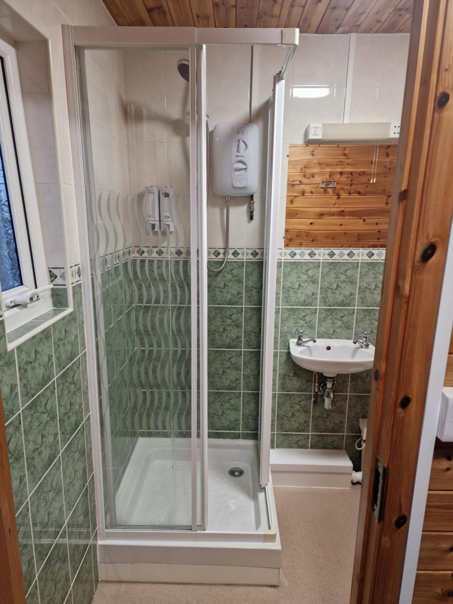 Woodvale Bungalow Little Haven Экстерьер фото